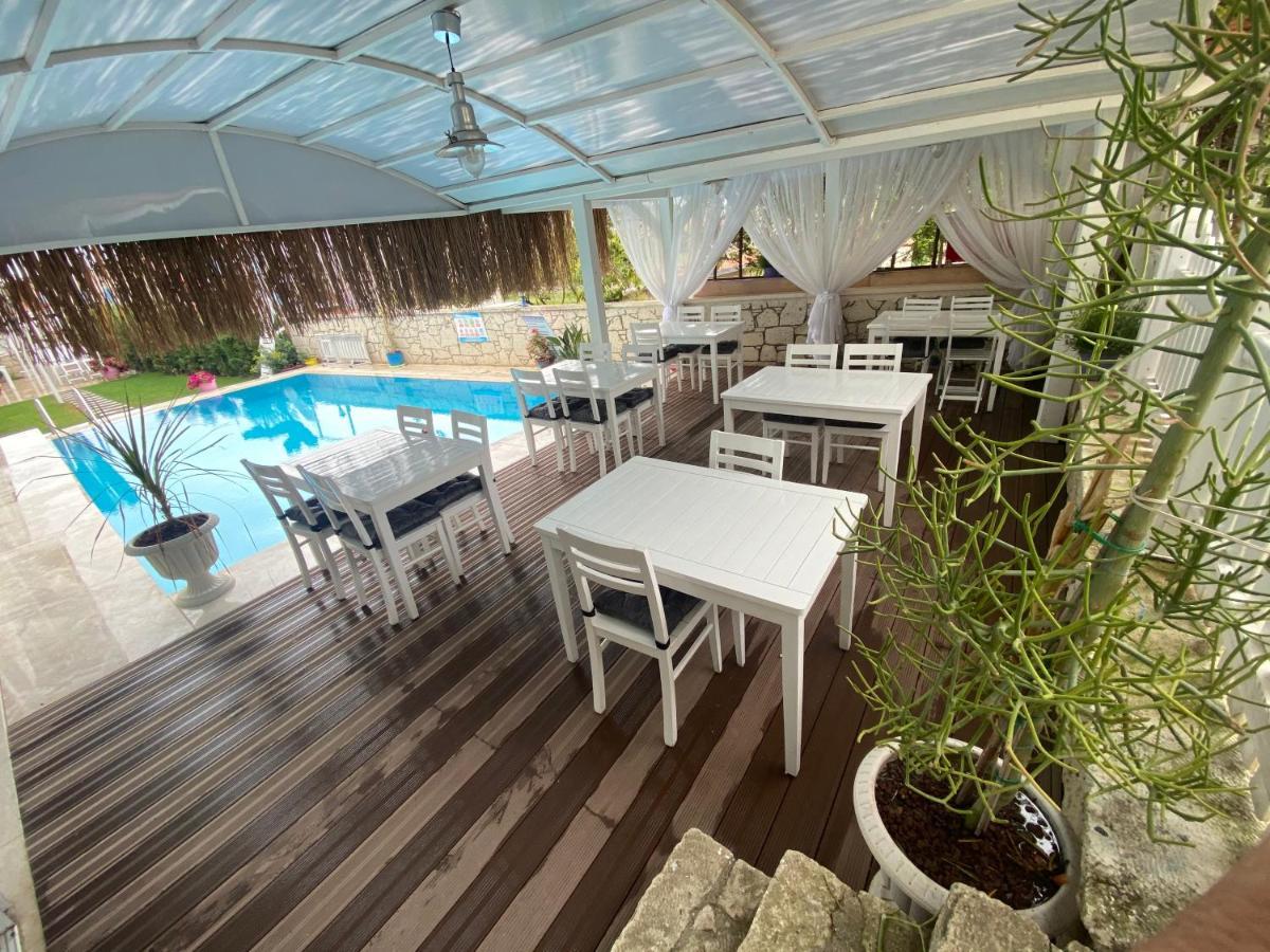Alacati Eldoris Butik Hotel Luaran gambar