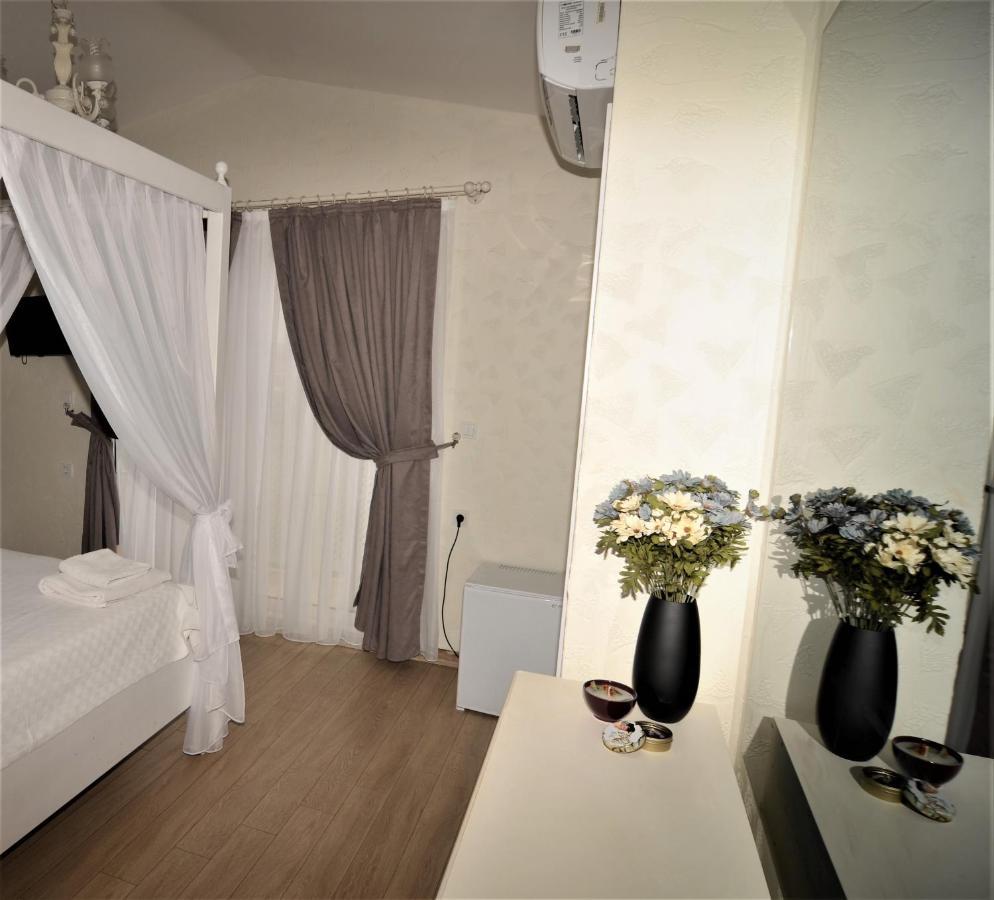 Alacati Eldoris Butik Hotel Luaran gambar
