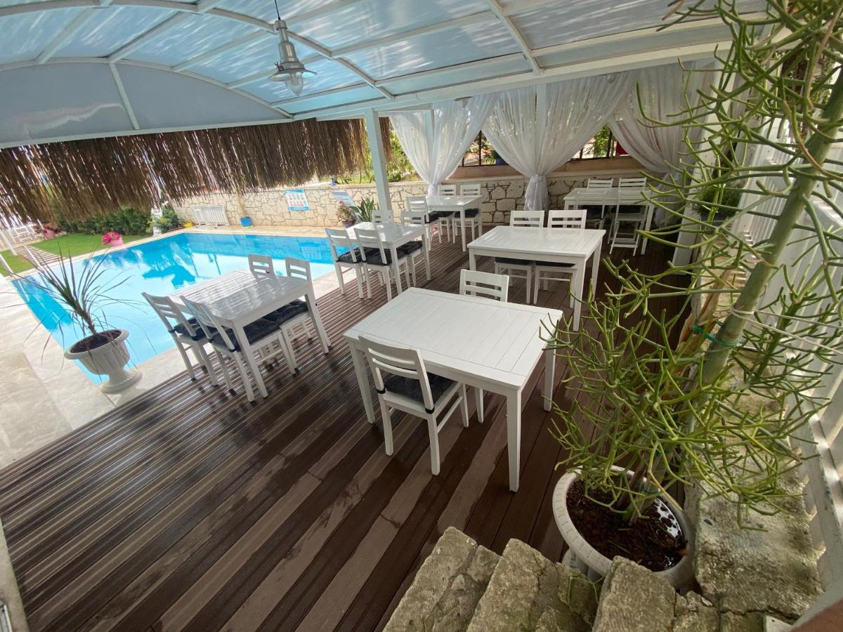 Alacati Eldoris Butik Hotel Luaran gambar